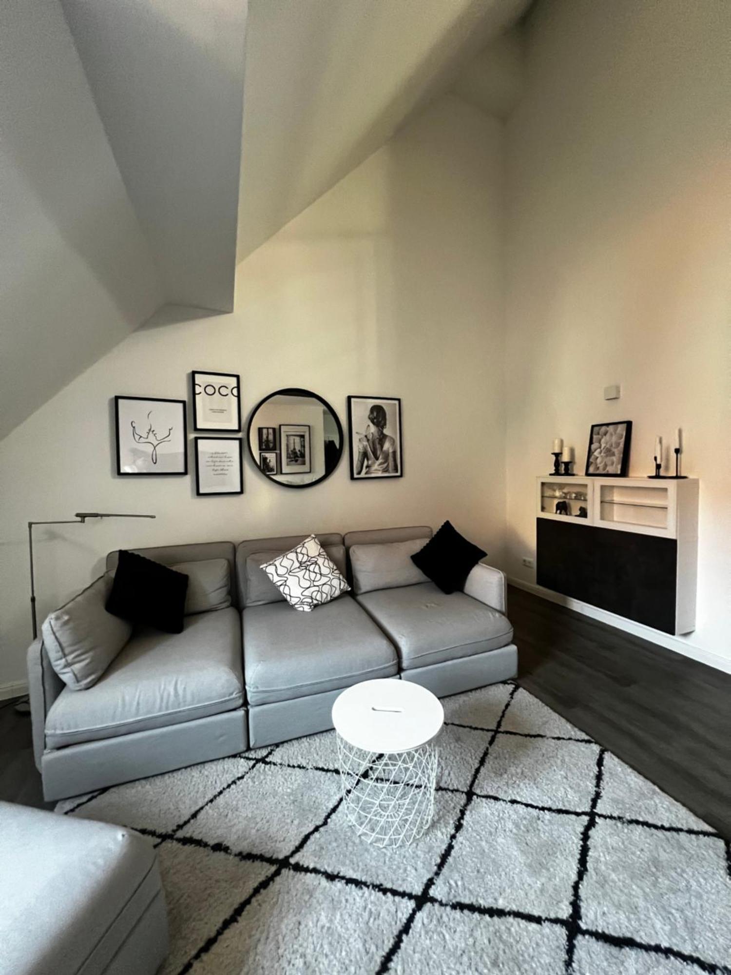 Moderne Galeriewohnung Mit Balkon Und Stellplatz Am Wenigemarkt Érfurt Exterior foto