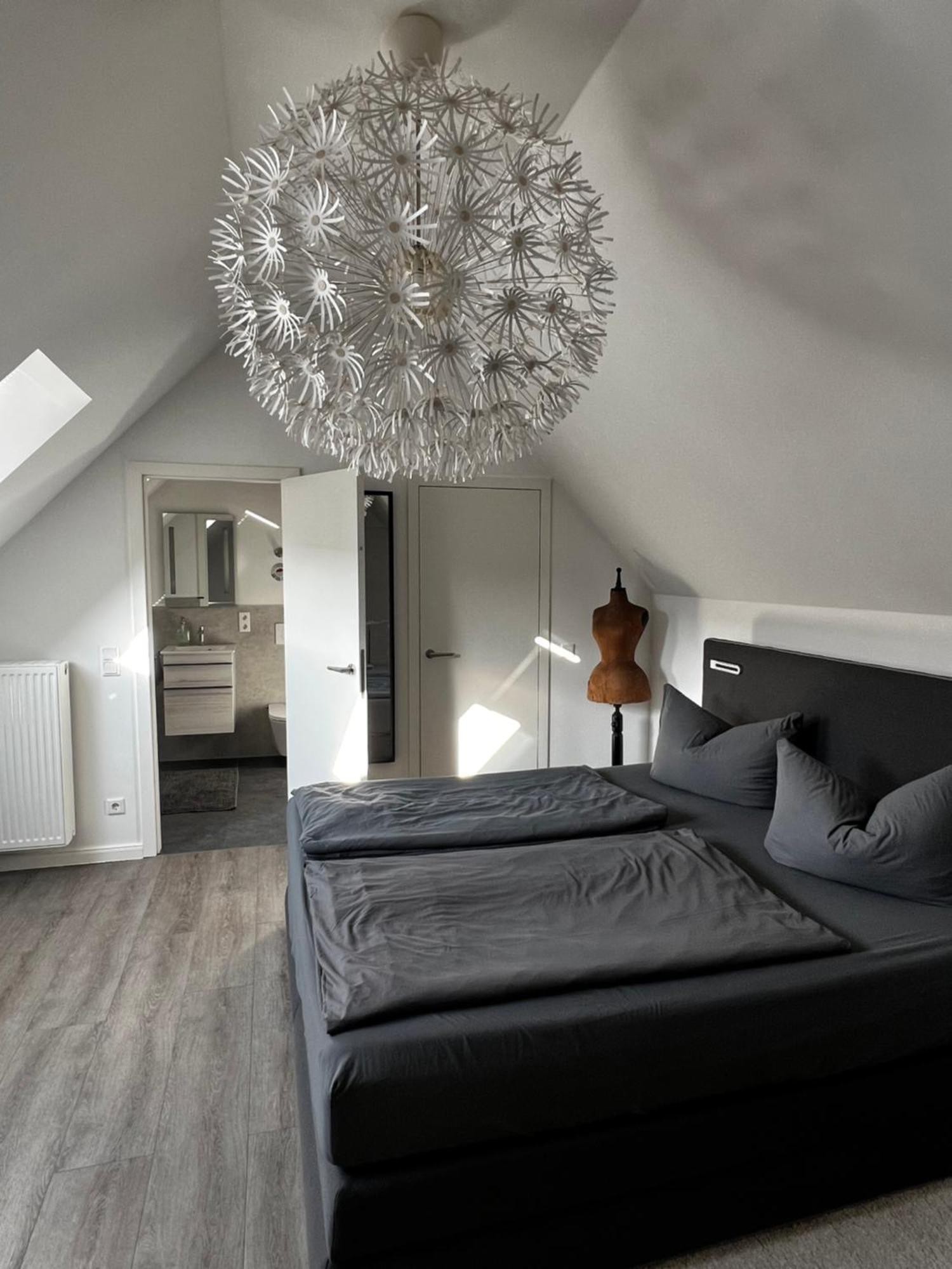 Moderne Galeriewohnung Mit Balkon Und Stellplatz Am Wenigemarkt Érfurt Exterior foto