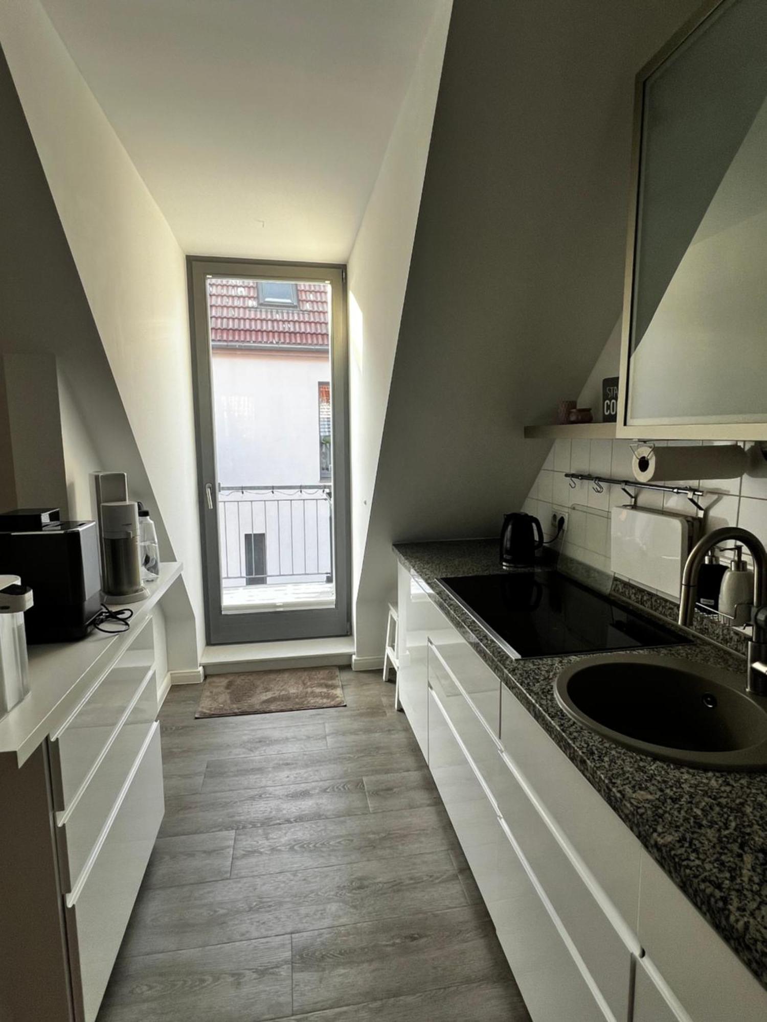 Moderne Galeriewohnung Mit Balkon Und Stellplatz Am Wenigemarkt Érfurt Exterior foto