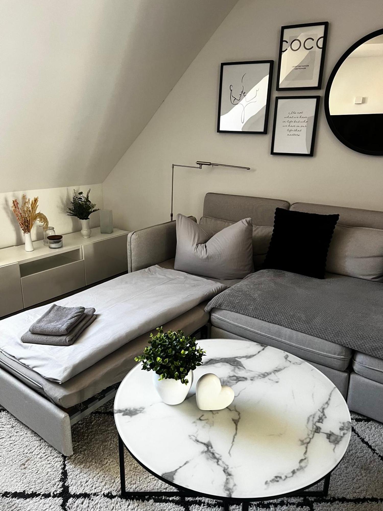 Moderne Galeriewohnung Mit Balkon Und Stellplatz Am Wenigemarkt Érfurt Exterior foto